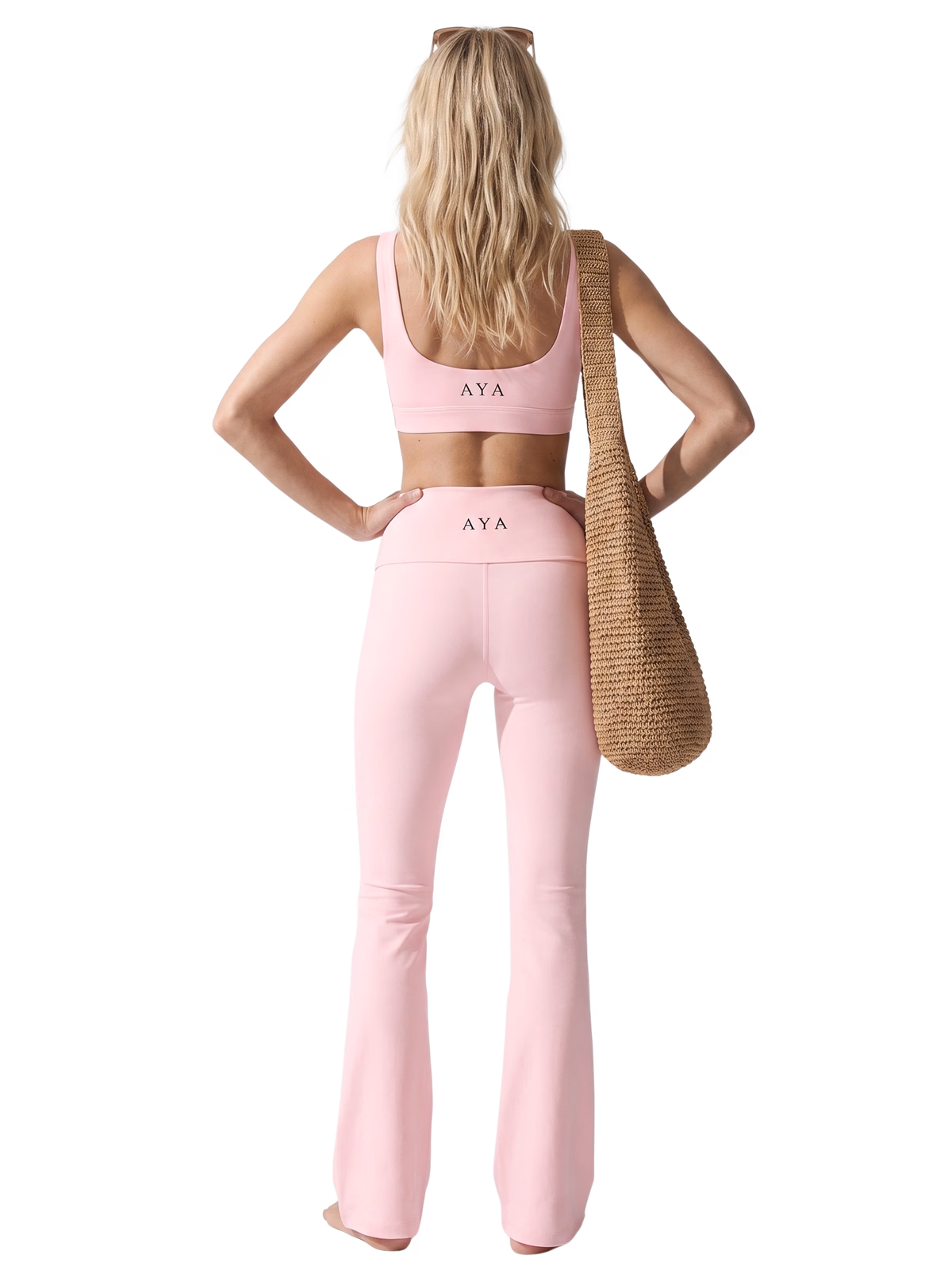 SCULPT High-Rise Pantalón Acampanado Studio · Rosa en color Rosa - Vista frontal de estudio | AYA