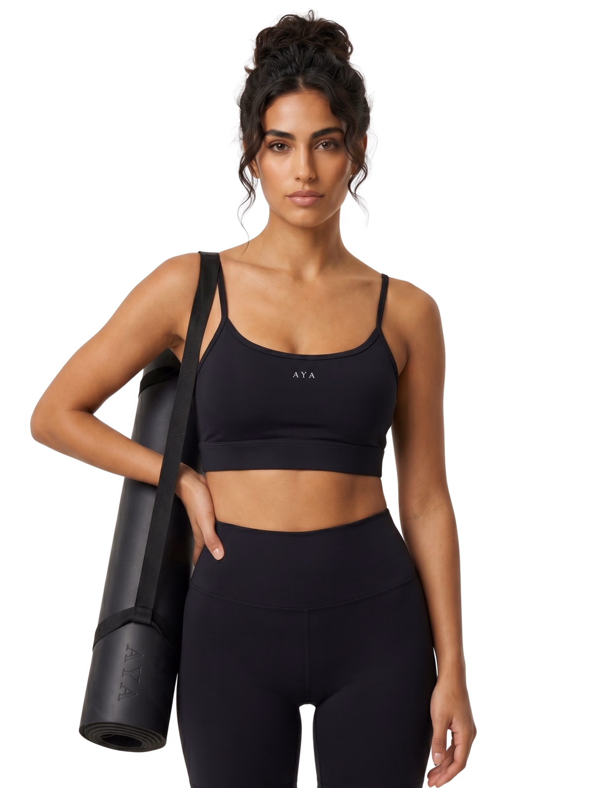 CONTOUR Solid Scoop Sujetador Deportivo · Negro en color Negro - Detalle de tejido y compresión | AYA