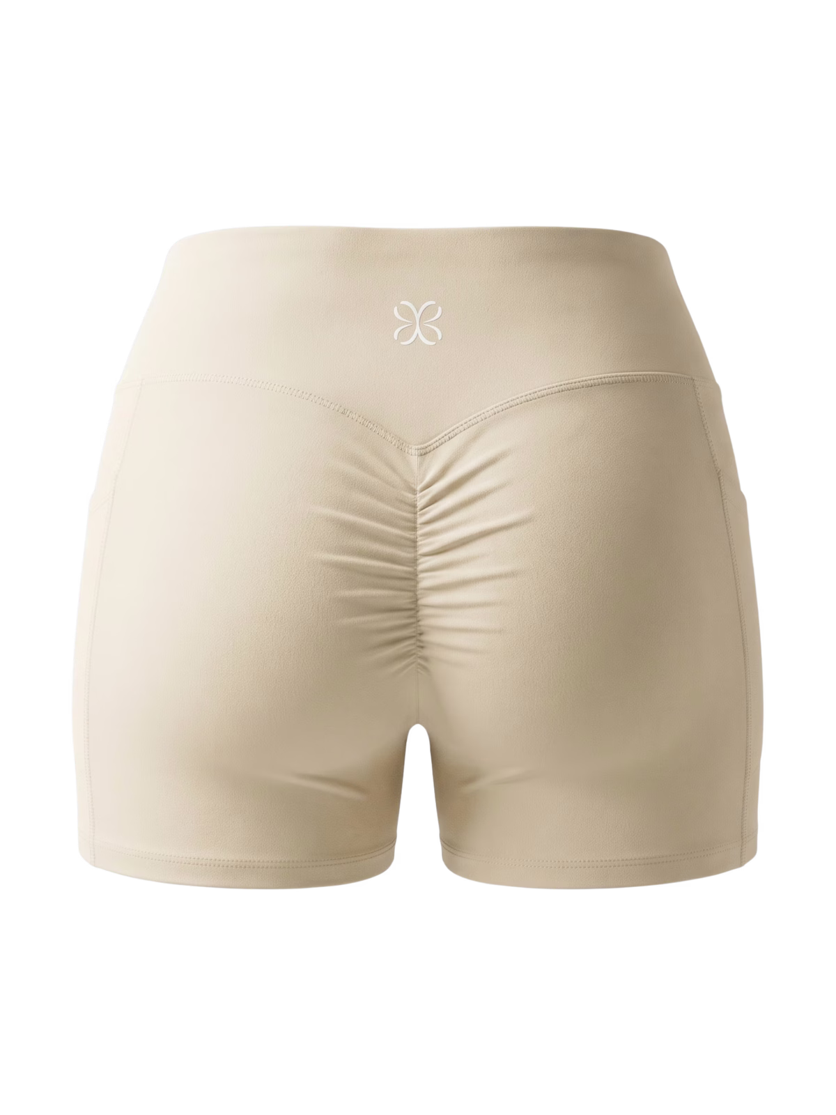 SCULPT Short Studio con Bolsillo · Albaricoque Claro en color Albaricoque Claro - Puesta en modelo en movimiento | AYA